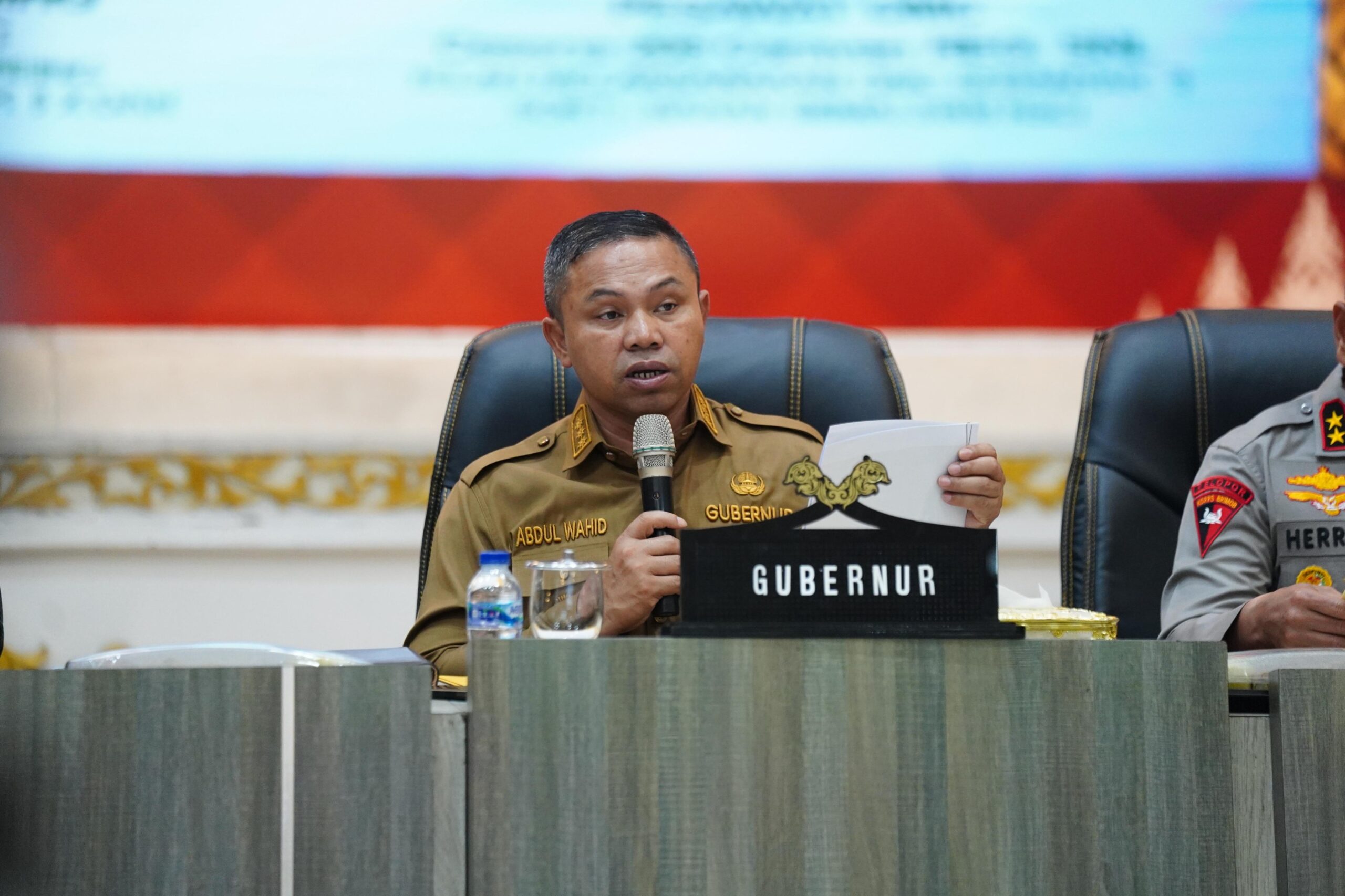 Langkah Tegas Gubernur Riau Abdul Wahid, Riau Tanggap Darurat Karhutla
