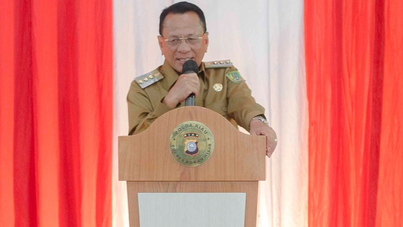 Abrasi Ancam Jalan Astra Bagan Batu