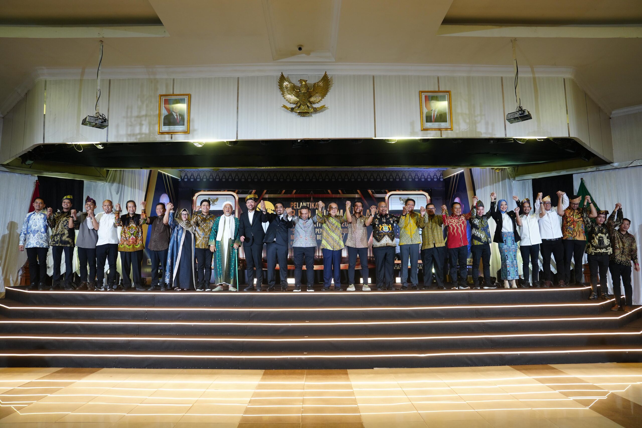 Gubernur Wahid lantik HIPMI Riau, Siap Sinergi Dongkrak Ekonomi