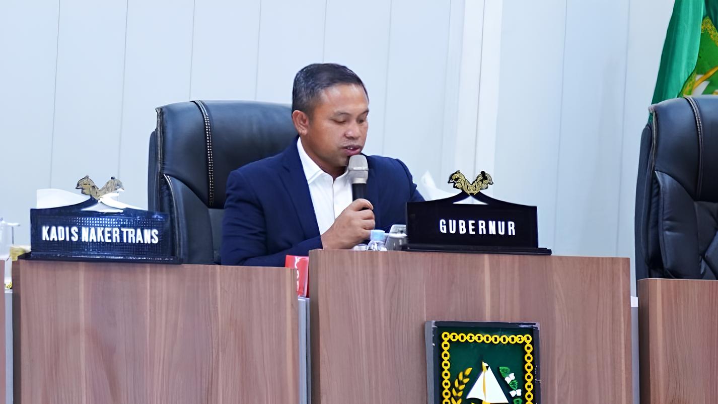 Gubernur Riau lewat Program “Pulut Ketan” Pastikan Guru Ngaji hingga Penggali Kubur Terdaftar Jaminan Sosial