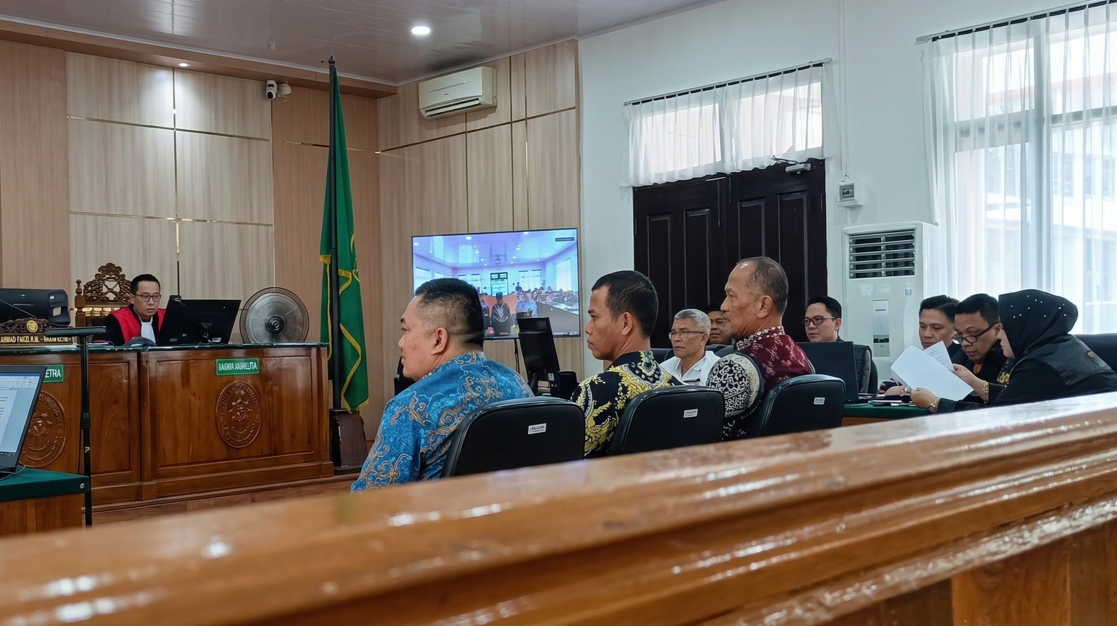 Teka-Teki ‘Matahari Tunggal’ Patah